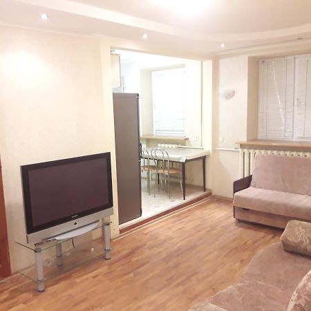 Appartment Near M. 23 Serpnya Харьков Экстерьер фото
